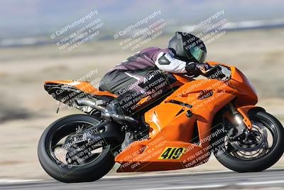 media/Jan-15-2026-Racers Edge (Thu) [[dfebeb70ab]]/3-B Group/Session 1 Turn 8/